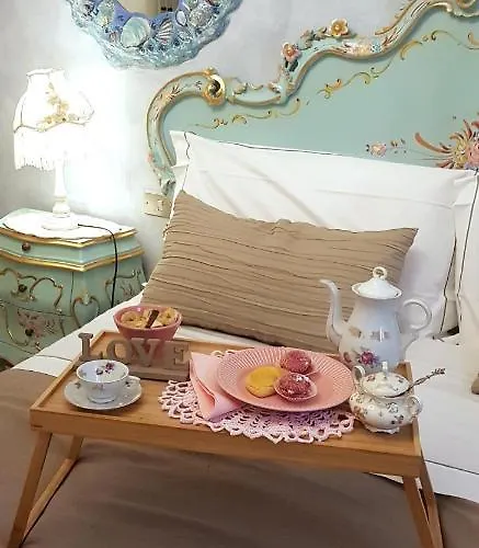 Stella Del Mar Couette-café