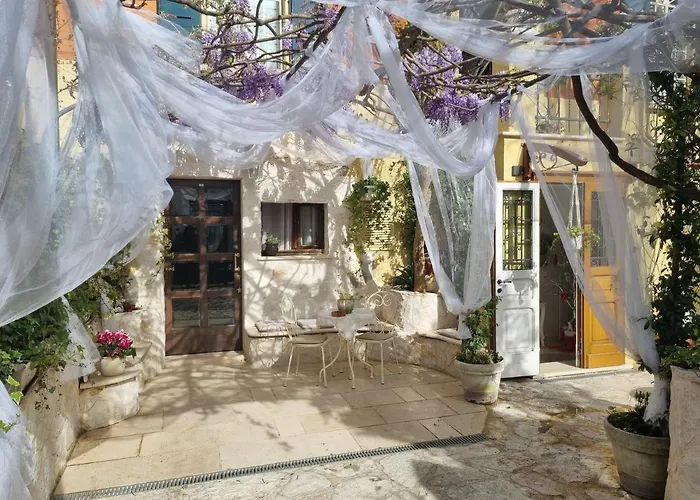 Stella Del Mar Bed & Breakfast 4*