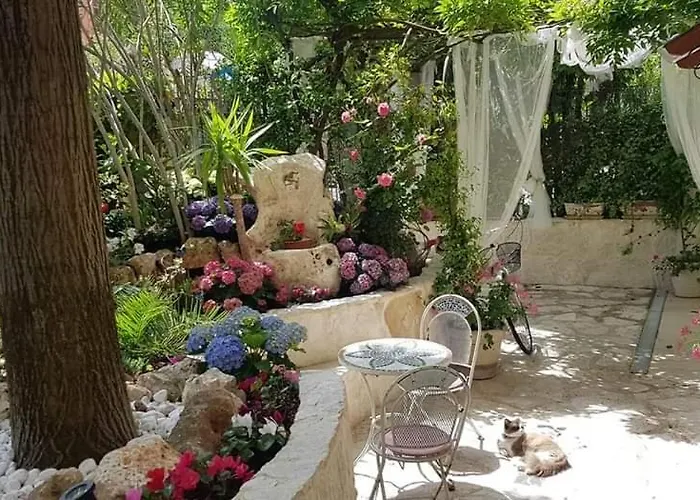 Stella Del Mar Bed & Breakfast 4*