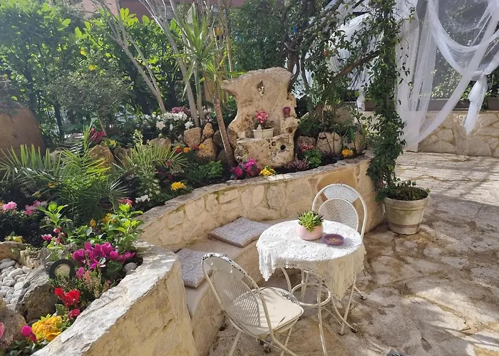 Stella Del Mar Bed & Breakfast 4*